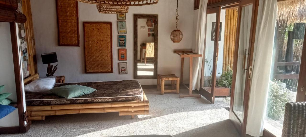 Hotel Tanjungan à Gili Gede Extérieur photo