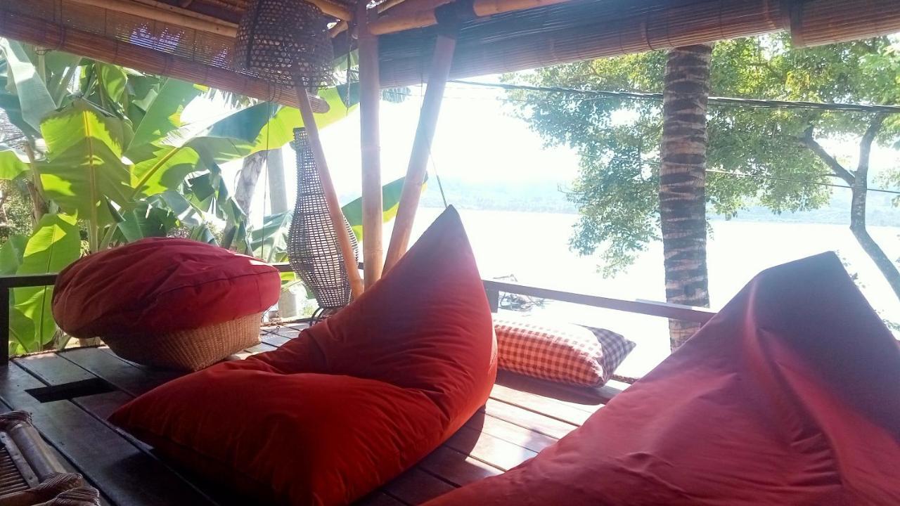 Hotel Tanjungan à Gili Gede Extérieur photo