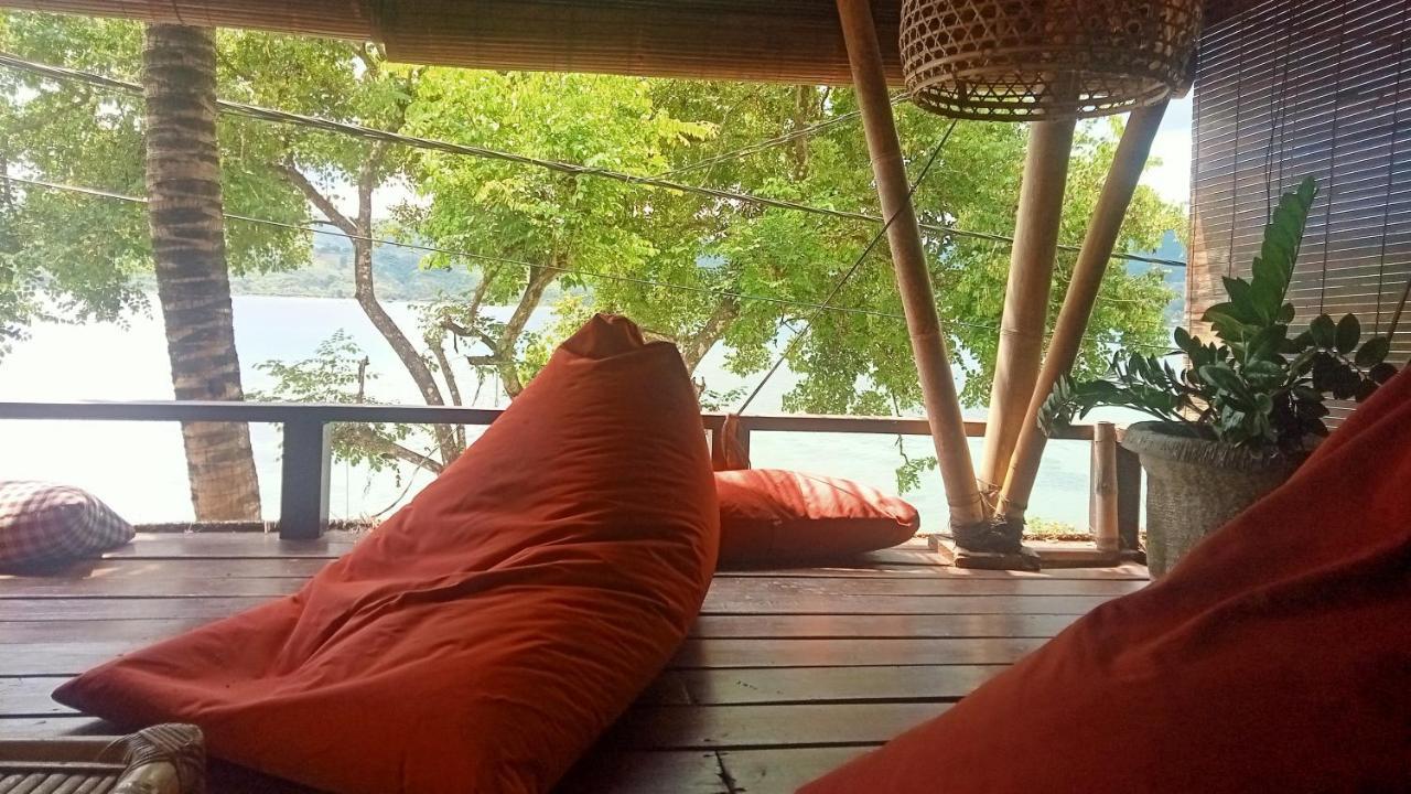 Hotel Tanjungan à Gili Gede Extérieur photo